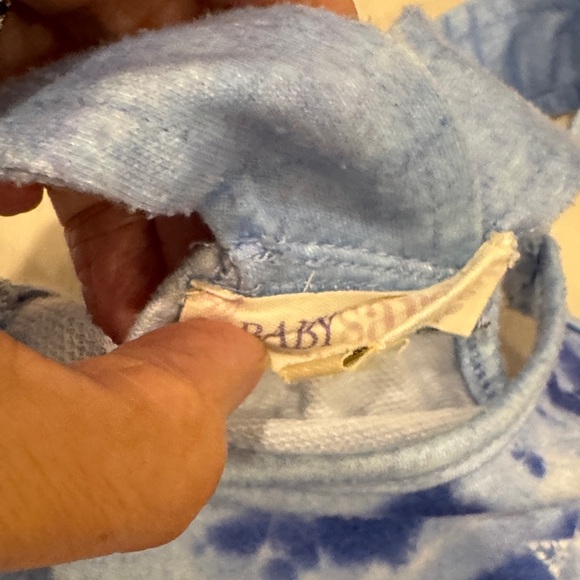 Assorted Kids' Clothing Bundle - Picture 10 of 13